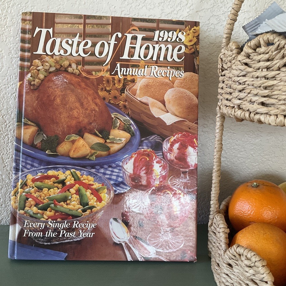 1998 TASTE OF HOME ANNUAL RECIPES Cookbook Cook Book